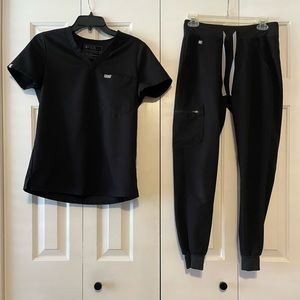 Figs Scrub Set (XS top XS bottoms)